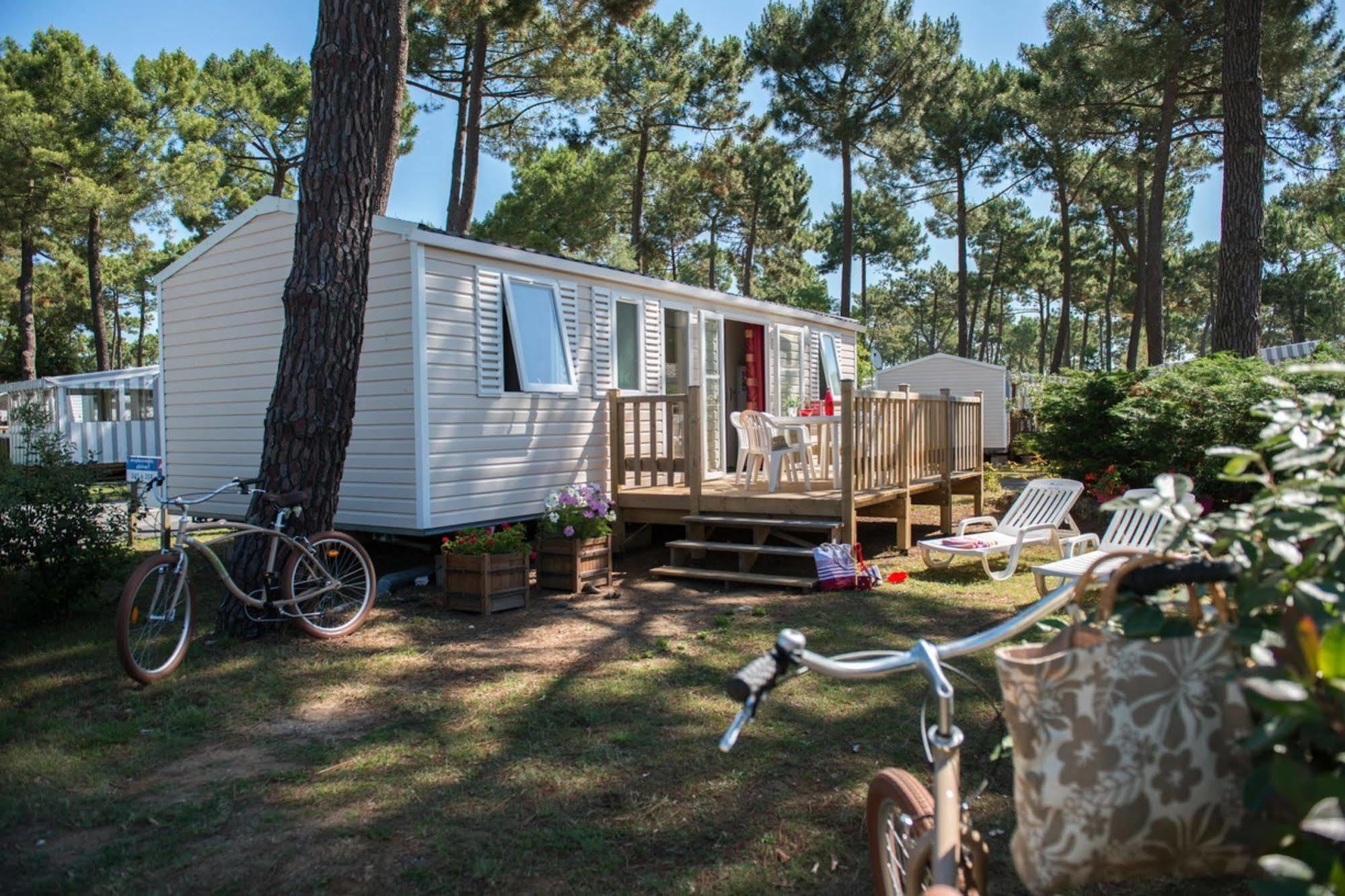Camping Officiel Siblu Domaine De Dugny Onzain Zewnętrze zdjęcie